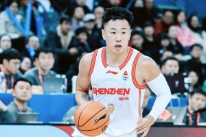 得分很强势！贺希宁砍全场最高32分 两度单节得分上双&进关键中投