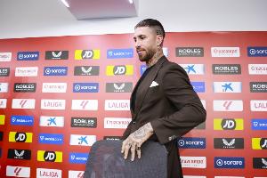 世体：拉莫斯收购塞维利亚交易截止日期5月底，保级成关键前提