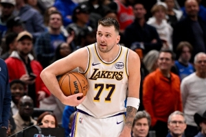 阿里纳斯：湖人夺冠无望了 但77落选最佳阵让薪资空间大增是好事