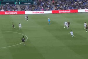 再次一条龙！大卫·马丁内斯半场带球连过3人破门，洛杉矶3球领先