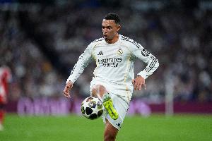 TA：阿诺德战拜仁时防守缺陷被放大，图赫尔考察他很难改变主意