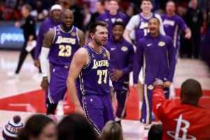 湖人四月已输三场多于整个三月 赛季面对雷霆马刺活塞仅1胜9负