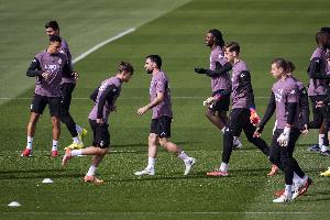 法鹰主帅：拜仁喜欢全场高压逼抢，但这正适合皇马打反击的风格