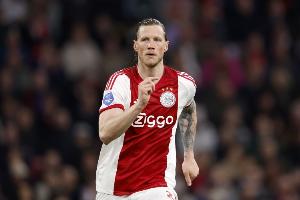 记录报：本菲卡有意免签韦霍斯特，特温特等多家俱乐部同时关注