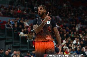 鲁媒：于德豪没有随山东队前往杭州 克里斯预计一周后伤愈复出