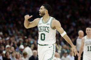 渐入佳境！塔图姆出战39分钟 15中8&三分7中3贡献23分5板4助1断