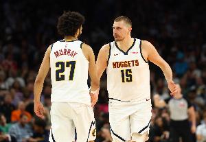 掘金过去14战12胜 场均得分&助攻&进攻效率等多项数据联盟第1