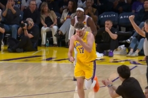 挑大梁！蒂米三分颜射多特 半节时间内外开花独得10分