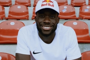 图片报：阿方索·戴维斯成为红牛代言人，恐导致拜仁极端球迷不满