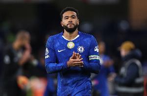 英媒:腿筋受伤的詹姆斯最快能在五月初复出,不会错过世界杯