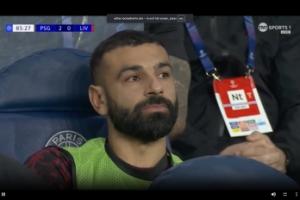 关键战坐全场板凳！萨拉赫坐在场边面无表情，利物浦0-2遭完败