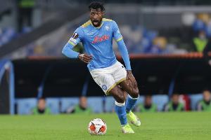 记者：尤文可能尝试引进安古伊萨，球员续约谈判陷入僵局