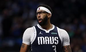 浓眉：得知用我换东契奇时以为是开玩笑 还幻想过和东契奇做队友