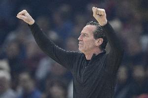 阿特金森：今天比赛是季后赛级别 我们有机会让四大核心同场磨合