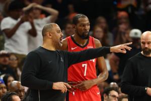 西部太卷了!火箭50胜29负暂列西部第5 上赛季52胜30负排西部第2