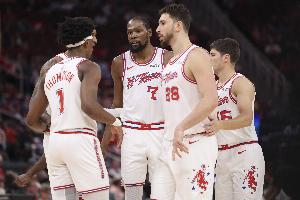 火箭冲西四？ESPN预测明日胜率：火箭高达63.7% 76人36.3%