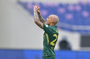 记者:米特里策对浙江队太重要了,指望其他人暂时取代他不太可能