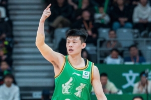 尽力了!王岚嵚12中6拿20分6板4助 末节和加时1两次罚球追平比分