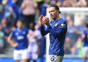 邮报：埃弗顿愿3000万买断格拉利什但仍需协商，他仍可能去其他队