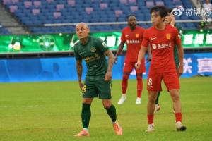 媒体人:李镇全被罚后,三件事会变得非常敏感:尺度、标准、证据