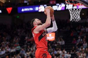 马刺出品！马穆9中5高效得17分8板3助1断 得分已是全队最高