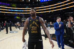 斯马特谈湖人有关键伤缺打季后赛:这是个挑战 我们对此感到兴奋