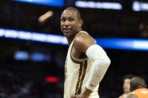 今日复出！科尔：霍福德的出场时间限制为15-20分钟