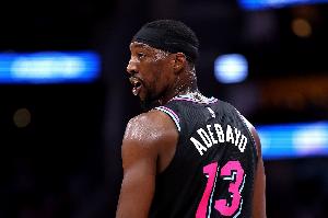 内外开花！阿德巴约半场10中6砍全队最高17分外加4板3助 三分4中2