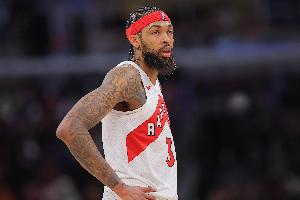 零敲碎打！英格拉姆15投8中得到16分4板6助1断 罚球4中0辣眼睛