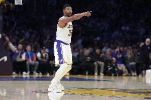 斯玛特:我感觉状态很好 缺阵9场让我倍感骄傲 尤其是东里受伤后