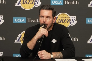 【完整版】雷迪克赛后:我太骄傲了 没人看好我们偏偏我们最争气