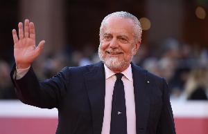 德劳伦蒂斯：孔蒂在考虑今夏集训安排，但我“否决”他的一个建议