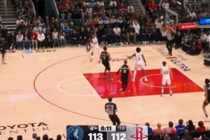 老将杀人诛心！康利反击三分球再中 森林狼反超火箭4分