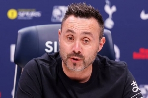 发布会首秀！德泽尔比：热刺是英超最重要俱乐部之一，相信能保级