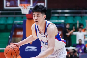 今天挺轻松!林庭谦8中6得14分6助 末节犯满提前下班仅出场25分钟