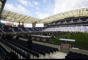 R.I.P.葡媒:84岁诺丁汉森林球迷在欧联杯比赛后去世