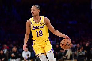 湖人官宣裁掉后卫布夫金 为周末评估签约新球员腾出名额