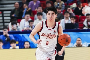 正负值+15最高!程帅澎半场6中4拿13分3助 三分4中3