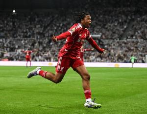 打破斯特林纪录！恩古莫哈成为在安菲尔德的队史最年轻英超进球者