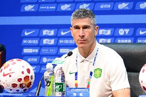 蒙哥马利：球队有时处理问题“有些天真” 有些东西无法控制