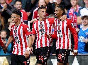 桑德兰主帅：我们的目标就是联赛前十 下赛季会沿用现在这套打法