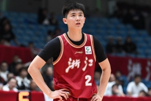 状态出色！李悦洲17中8拿下23分5助1断 第三节独得15分