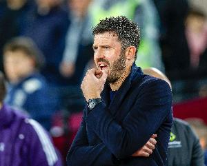 卡里克谈梅努续约：接近达成，我们对此很有信心