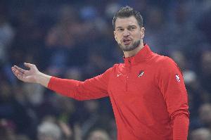 斯普利特：作为球员第一次季后赛记忆是被灰熊黑八 后来拿了戒指