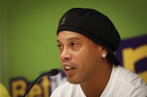 世体：小罗在巴黎时赛前去酒吧玩通宵，至今记恨主帅把自己放替补