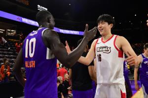 好兄弟境遇大不同！马卢阿奇29分01秒砍18分14板 杨瀚森打1分39秒