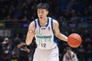 铁麻了！段昂君7中0一分未得仅拿4板1助 正负值-11