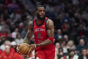 还有一年合同!萨迪克·贝:我喜欢鹈鹕 想长久地留在这效力