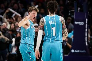 NBA彩经:黄蜂一飞冲天灭火晋级下一轮 太阳主场发力挑落开拓者