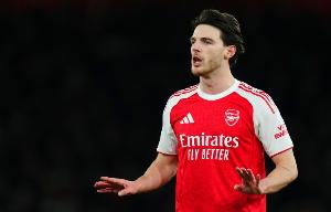 太阳报:赖斯缺席阿森纳今日训练,预计将缺席欧冠对葡体的比赛